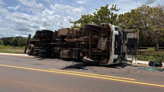 Acidente em frente ao caipirão 1